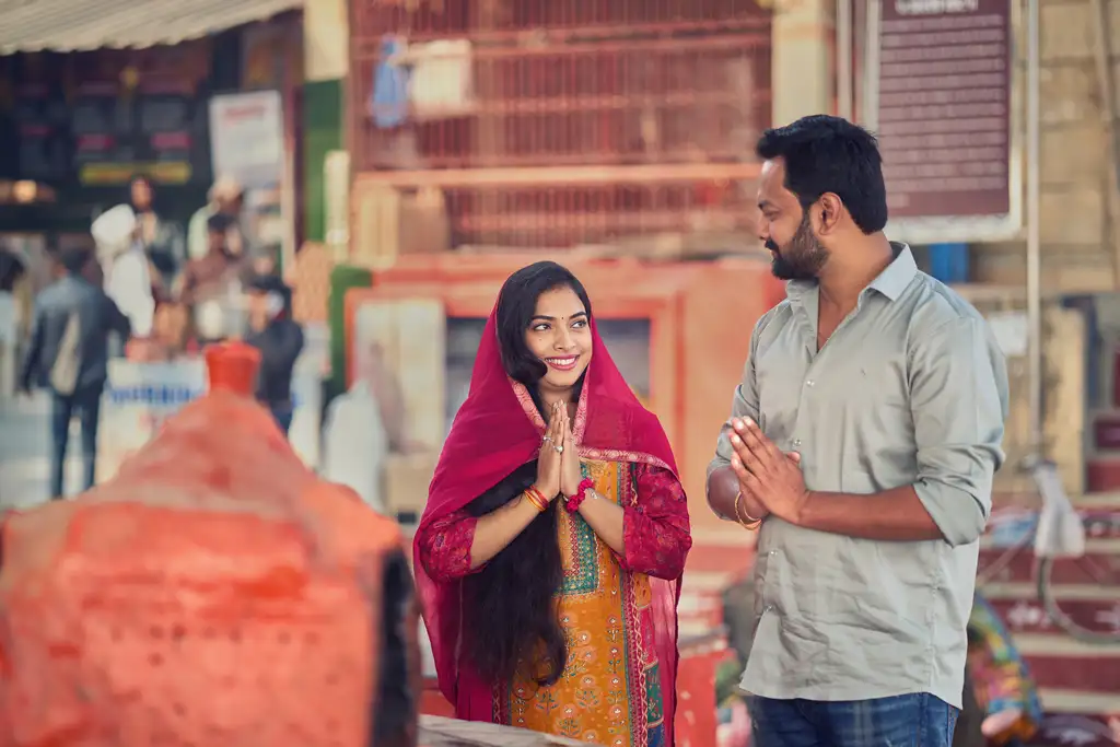 Devotional theme pre wedding Varanasi